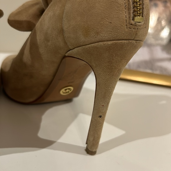 Authentic Michael kors stiletto heels in size 6 - Picture 6 of 8